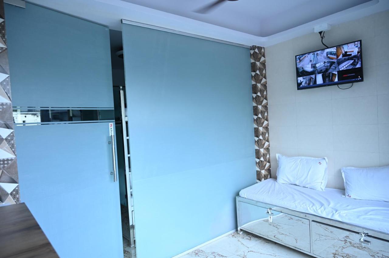 Sagar Dormitory Andheri - Nearest To Andheri Railway Station West Мумбаи Экстерьер фото