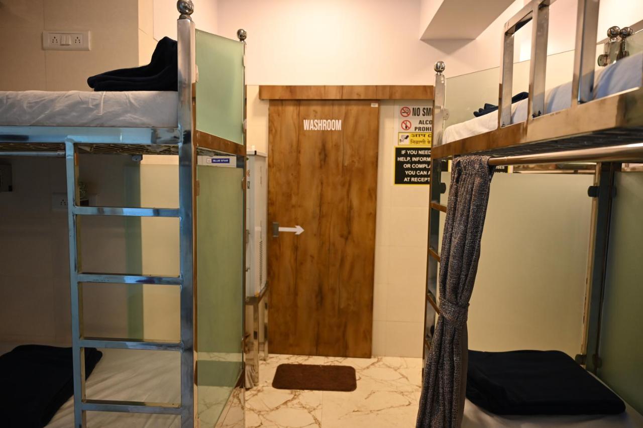 Sagar Dormitory Andheri - Nearest To Andheri Railway Station West Мумбаи Экстерьер фото