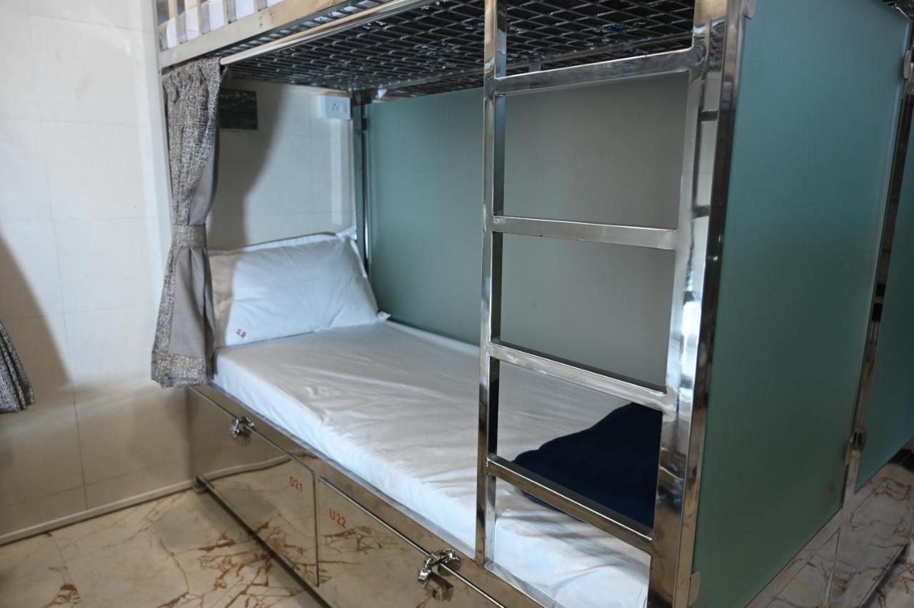 Sagar Dormitory Andheri - Nearest To Andheri Railway Station West Мумбаи Экстерьер фото