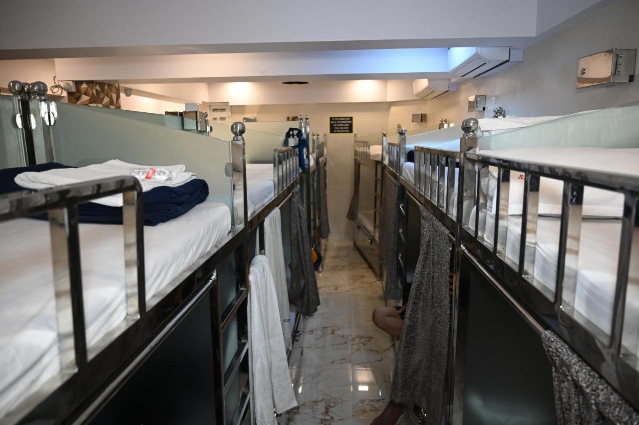 Sagar Dormitory Andheri - Nearest To Andheri Railway Station West Мумбаи Экстерьер фото