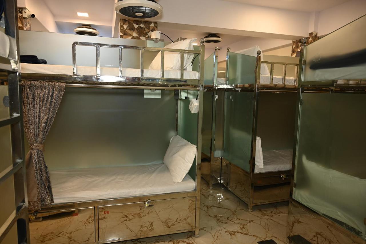 Sagar Dormitory Andheri - Nearest To Andheri Railway Station West Мумбаи Экстерьер фото